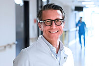 Bewertung der Deutschen Krebsgesellschaft: Bestnoten für EvKB-Prostatakrebszentrum Portrait: Prof. Dr. Jesco Pfitzenmaier