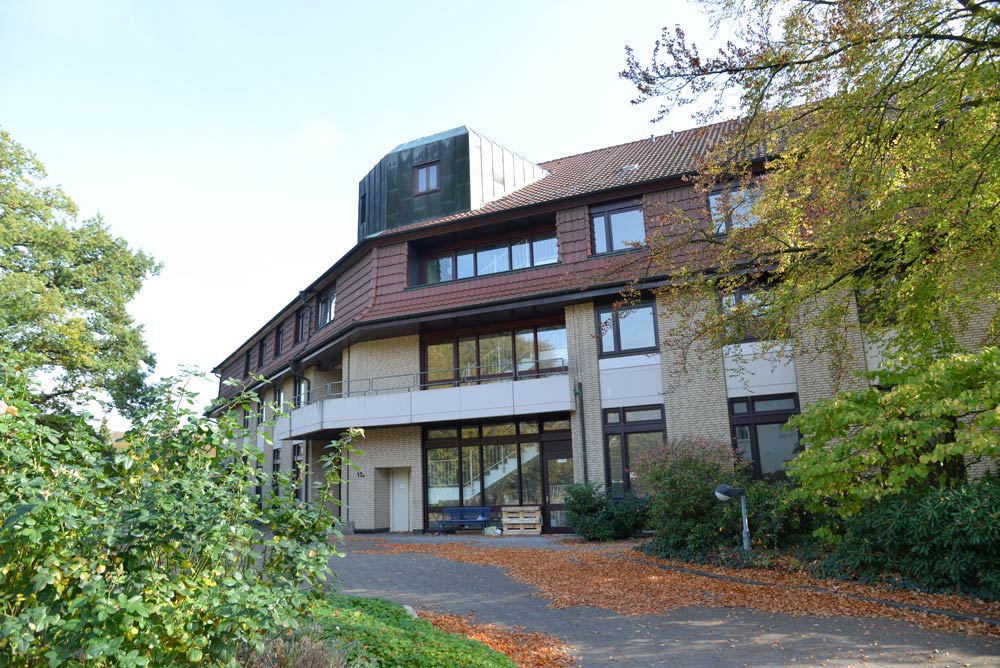 Die Klinik für Kinder- und Jugendpsychiatrie und Psychotherapie des Evangelischen Klinikums Bethel befindet sich am Remterweg 13a in Bielefeld.